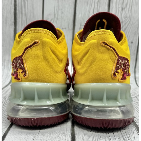 Size 10.5 - Nike x Mimi Plange LeBron 18 Low Higher Learning CV7562 102 main image 8